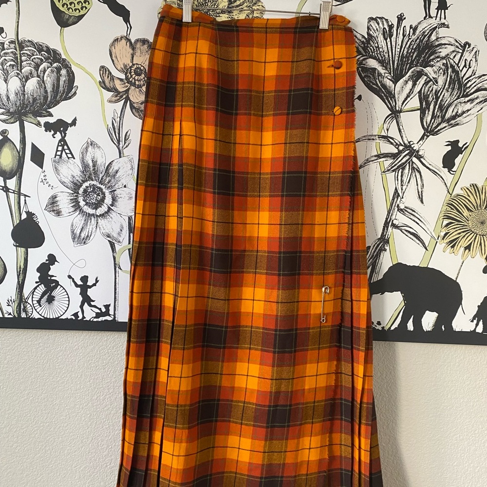 AlJean Skirt.